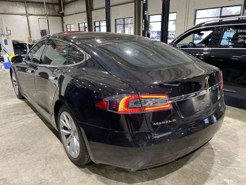 Used 2016 Tesla Model S AWD image 16