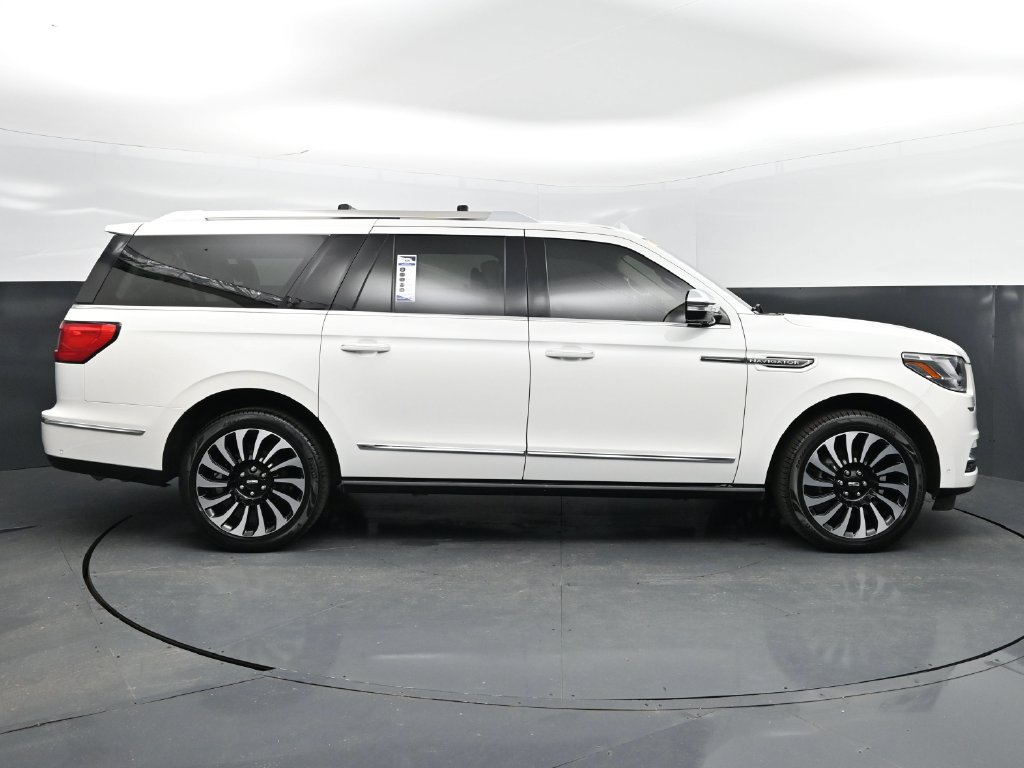 Used 2021 Lincoln Navigator L Black Label w/ Cargo Convenience Package AWD/4WD image 8