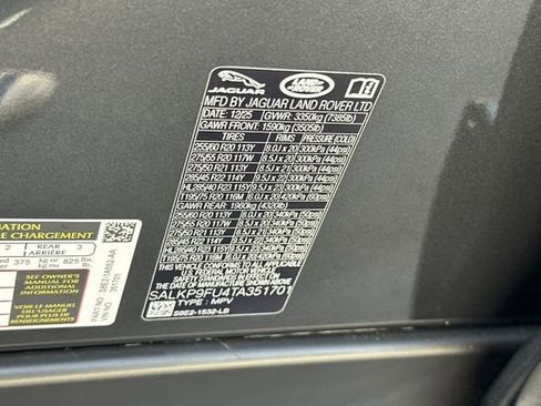 New 2026 Land Rover Range Rover SE image 28