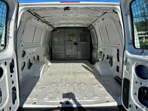 Used 2012 Ford E-250 and Econoline 250 Extended w/ PWR Group image 21