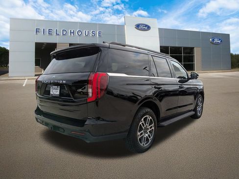 Used 2025 Ford Expedition Active AWD/4WD image 5