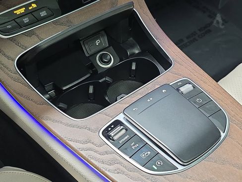 Used 2021 Mercedes-Benz E 450 4MATIC Sedan image 20