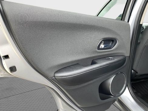 Certified 2022 Honda HR-V EX image 40
