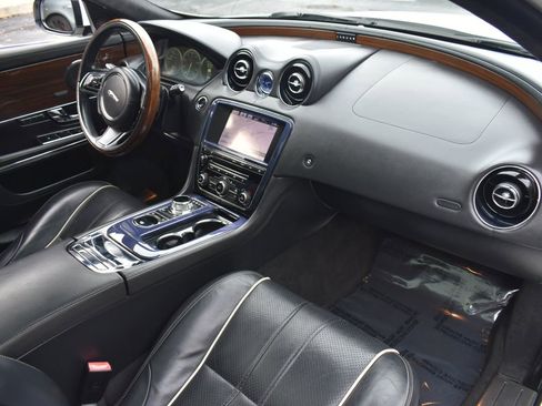 Used 2013 Jaguar XJ L Supercharged image 18
