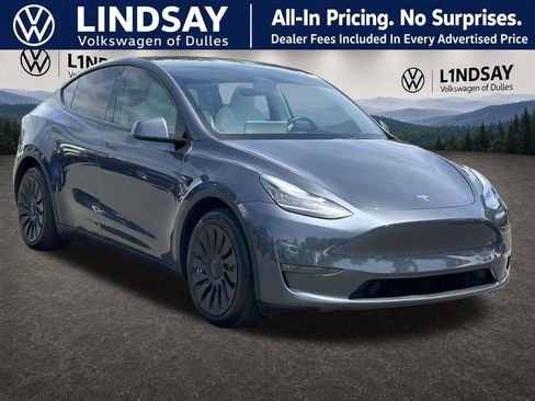 Used 2021 Tesla Model Y Long Range AWD/4WD image 1