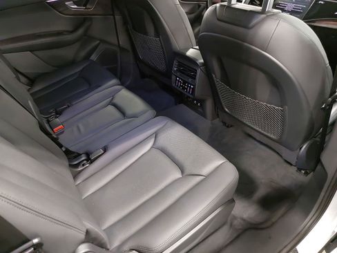 Used 2023 Audi Q7 2.0T Premium Plus w/ Premium Plus Package image 11