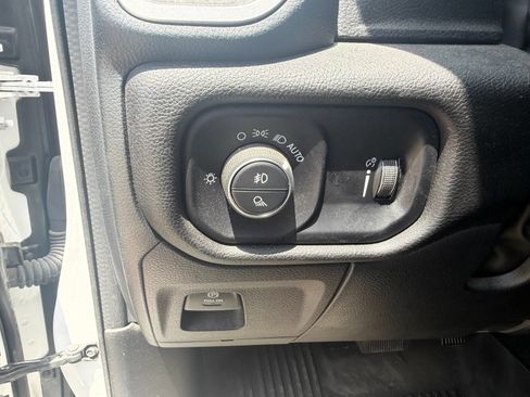 Used 2023 RAM 1500 Lone Star AWD/4WD image 28
