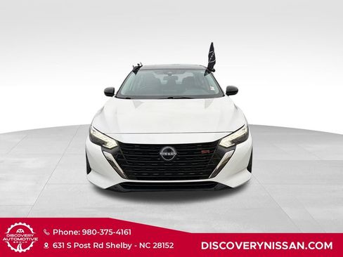 Certified 2025 Nissan Sentra SR w/ SR Premium Package FWD image 4