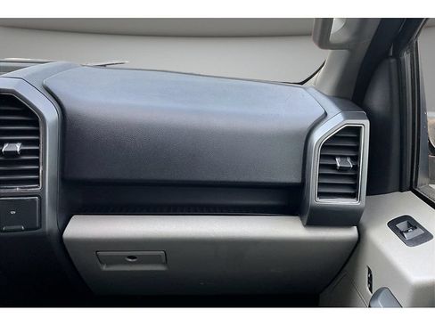 Used 2017 Ford F150 XLT AWD/4WD image 43