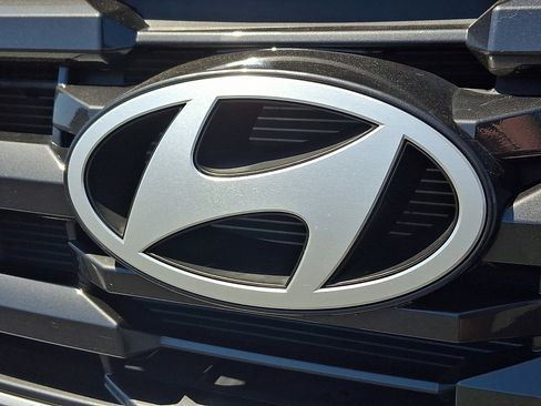 Used 2025 Hyundai Tucson SE AWD/4WD image 30