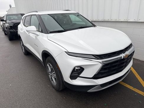 Used 2024 Chevrolet Blazer LT w/ Convenience Package image 3