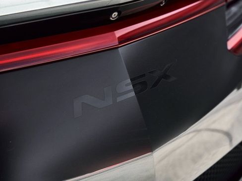 Used 2017 Acura NSX AWD/4WD image 12