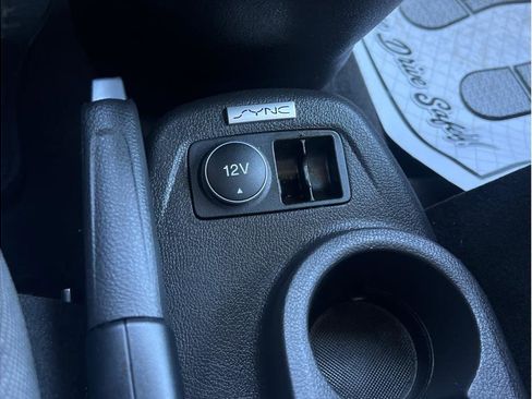 Used 2017 Ford Transit Connect XL image 17