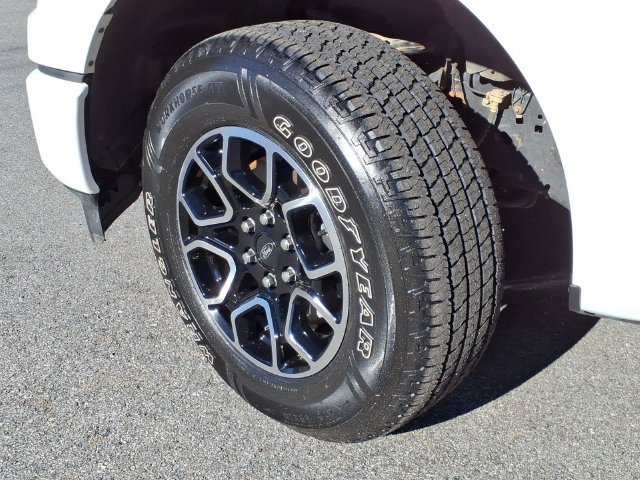 Used 2023 Ford F150 Lariat AWD/4WD image 8