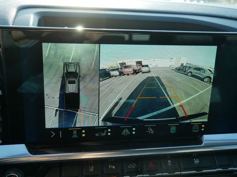 Used 2025 Chevrolet Silverado 3500 LTZ w/ LTZ Plus Package image 25