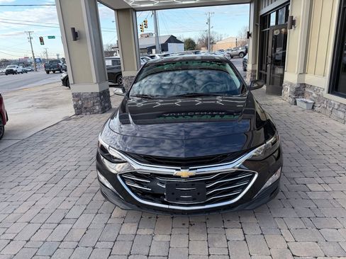 Used 2023 Chevrolet Malibu LT image 9