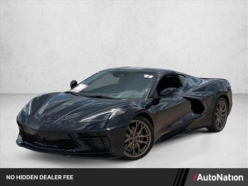 Used 2025 Chevrolet Corvette Stingray Preferred Cpe w/ 2LT RWD image 1