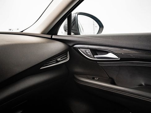 Used 2021 Buick Envision Essence w/ Sport Touring Package image 37