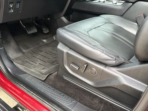 Used 2018 Ford Expedition Limited w/ Equipment Group 301A AWD/4WD image 88