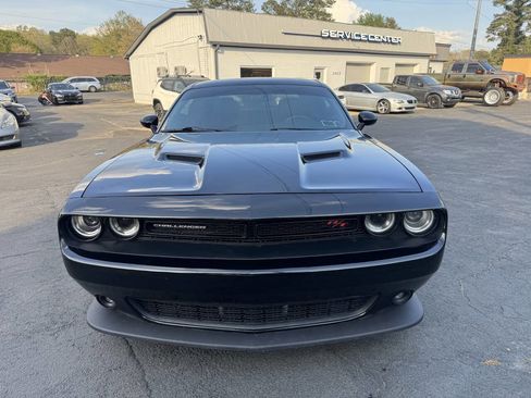 Used 2015 Dodge Challenger R/T Scat Pack w/ Leather Interior Group RWD image 2