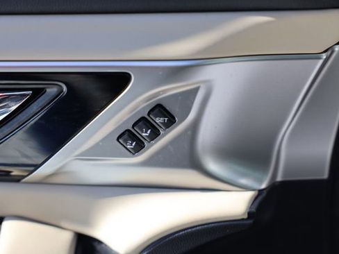 Used 2021 Subaru Legacy Limited image 13