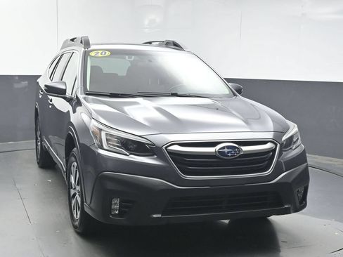 Used 2020 Subaru Outback Premium AWD/4WD image 2