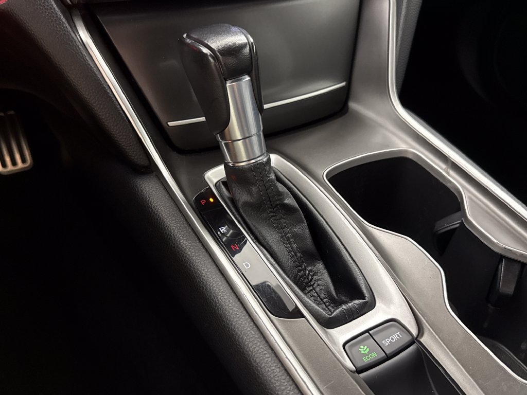Used 2018 Honda Accord Sport image 18