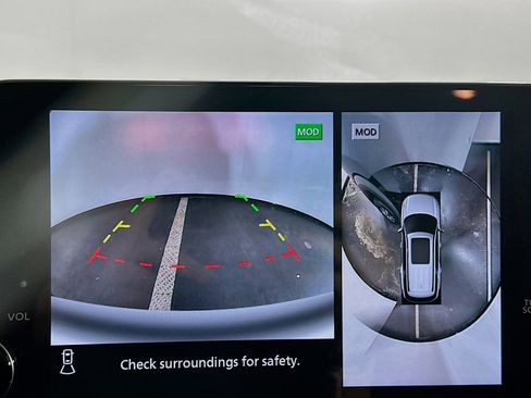 Used 2023 Nissan Pathfinder SL image 23