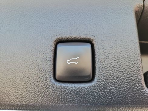 Used 2023 Ford Escape ST-Line w/ Tech Pack #1 AWD/4WD image 10