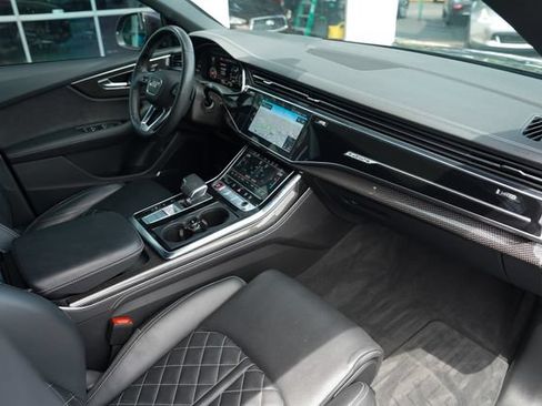 Used 2023 Audi SQ8 Prestige AWD/4WD image 21
