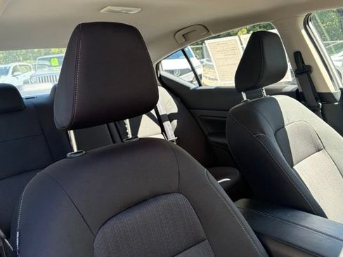 Used 2024 Nissan Altima 2.5 SV AWD/4WD image 29