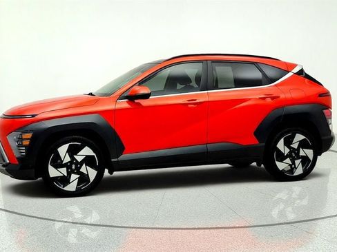 Used 2024 Hyundai Kona Limited FWD image 8