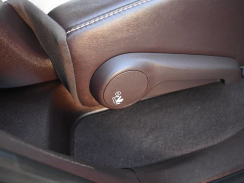 Used 2019 Lexus RX 450hL Base AWD 4dr SUV image 48