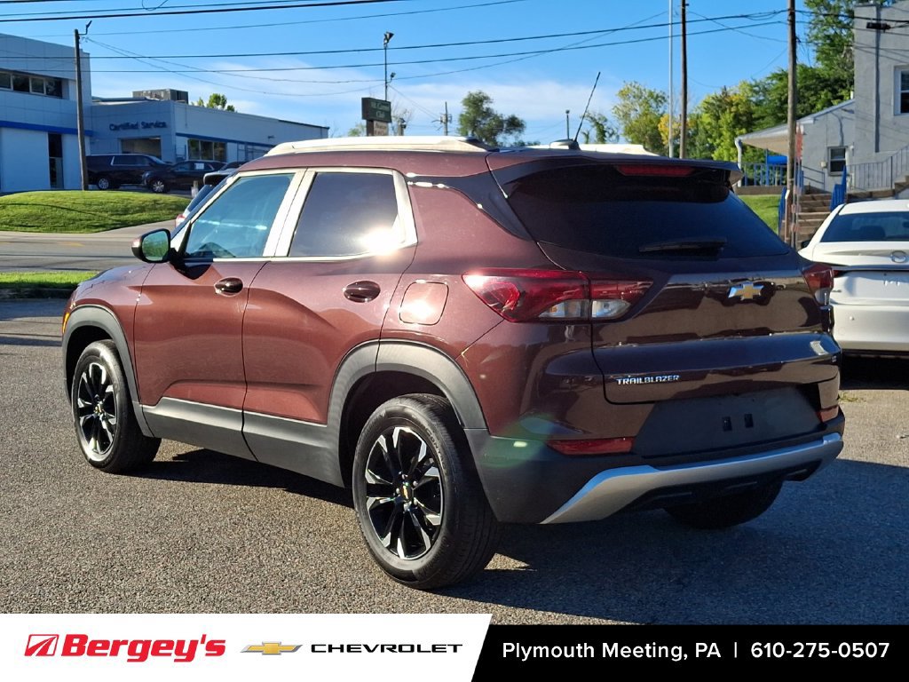Certified 2023 Chevrolet TrailBlazer LT w/ Convenience Package FWD image 5