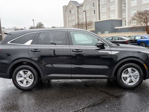 New 2026 Kia Sorento LX image 10