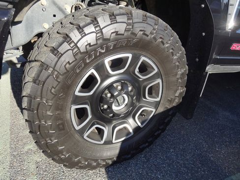 Used 2024 Ford F350 Platinum image 15