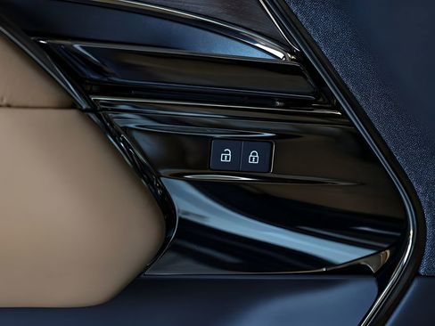 Used 2023 Land Rover Range Rover Sport SE image 37