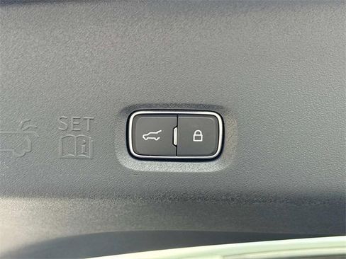 New 2025 Lincoln Navigator Reserve w/ Jet Appearance Package image 13