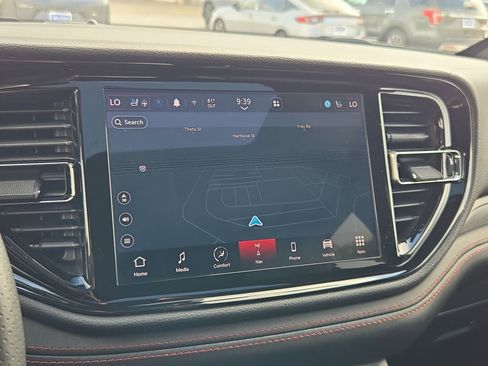 Used 2025 Dodge Durango GT image 24