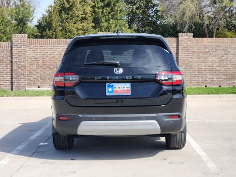 Used 2023 Honda Pilot EX-L image 7