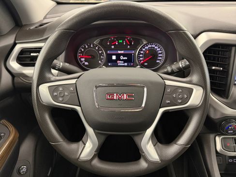 Used 2023 GMC Acadia SLE w/ Infotainment Package AWD/4WD image 17