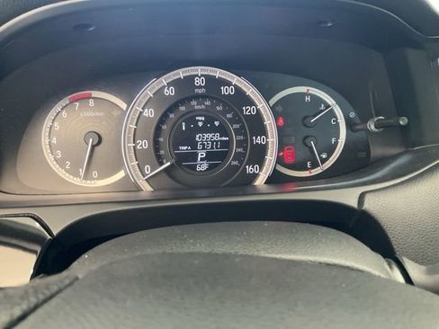 Used 2017 Honda Accord LX image 8