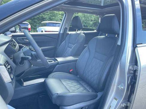 Used 2026 Nissan Rogue Platinum w/ Platinum Premium Package AWD/4WD image 20