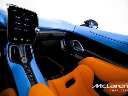 Used 2021 McLaren Elva image 16