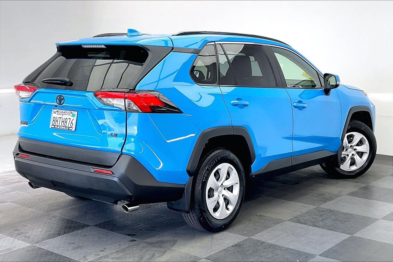Used 2019 Toyota RAV4 LE w/ All Weather Liner Package FWD image 13