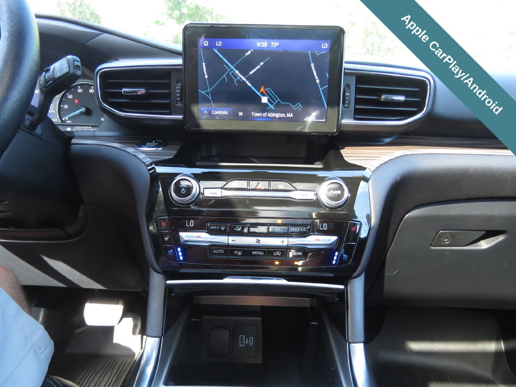 Used 2021 Ford Explorer Limited w/ Equipment Group 301A AWD/4WD image 29