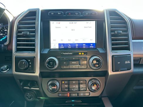 Used 2020 Ford F450 Platinum w/ FX4 Off-Road Package image 19