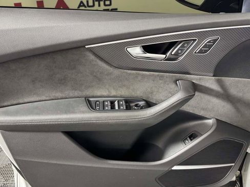 Used 2022 Audi RS Q8 w/ Black Optic Package AWD/4WD image 11