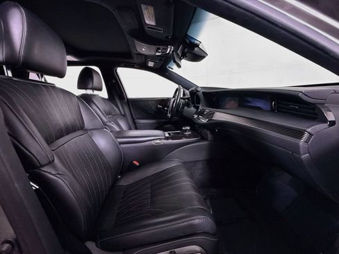 Used 2020 Lexus LS 500 w/ Interior Upgrade Package RWD image 36
