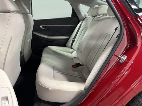 Used 2025 Hyundai Sonata SEL FWD image 33
